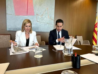 Salomé Pradas estudia con la Diputación mejorar las carreteras de la provincia de Castellón